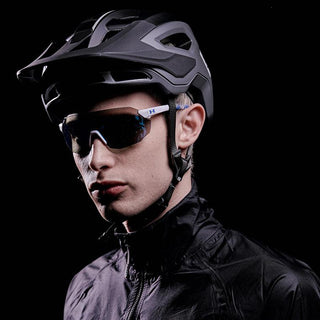 Sport glasses: clear vision outdoors - an investment for high-performance!