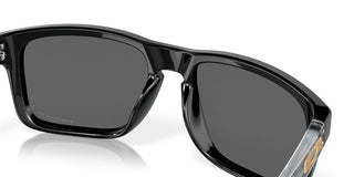 Oakley HOLBROOK OO 9102 men Black Geometric Sunglasses