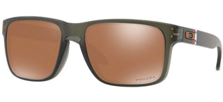 Oakley HOLBROOK OO 9102 men Green Geometric Sunglasses