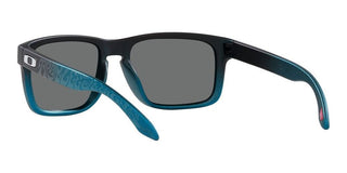 Oakley HOLBROOK OO 9102 men Blue Geometric Sunglasses